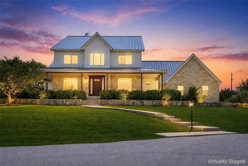 1051 Trailhead Cir — exterior
