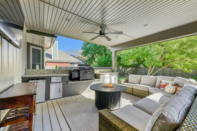 411 Steeplechase Dr — exterior
