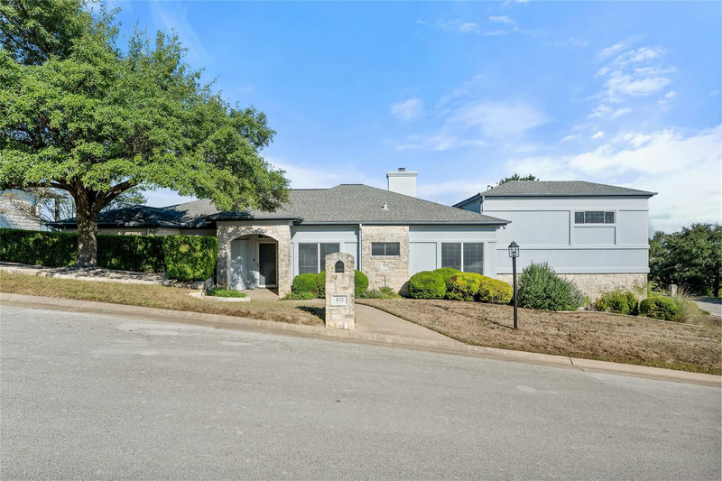 102 Paragon Ct — exterior