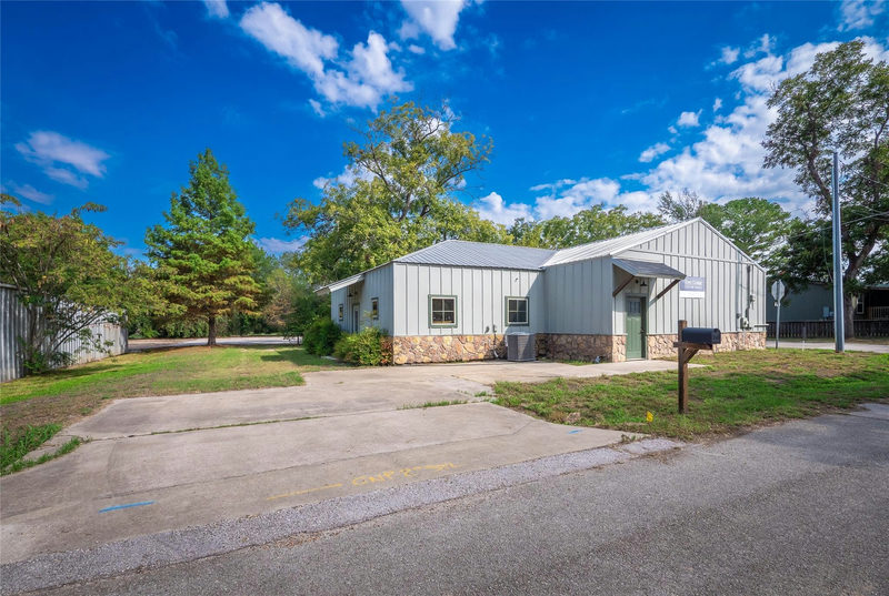 1508 Cypress St — exterior