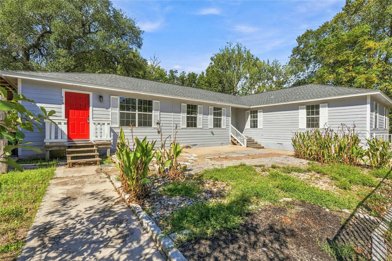 417 N Blanco St — exterior
