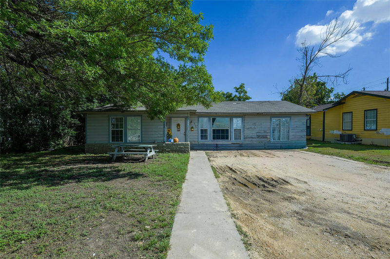 413 Patricia Dr — exterior