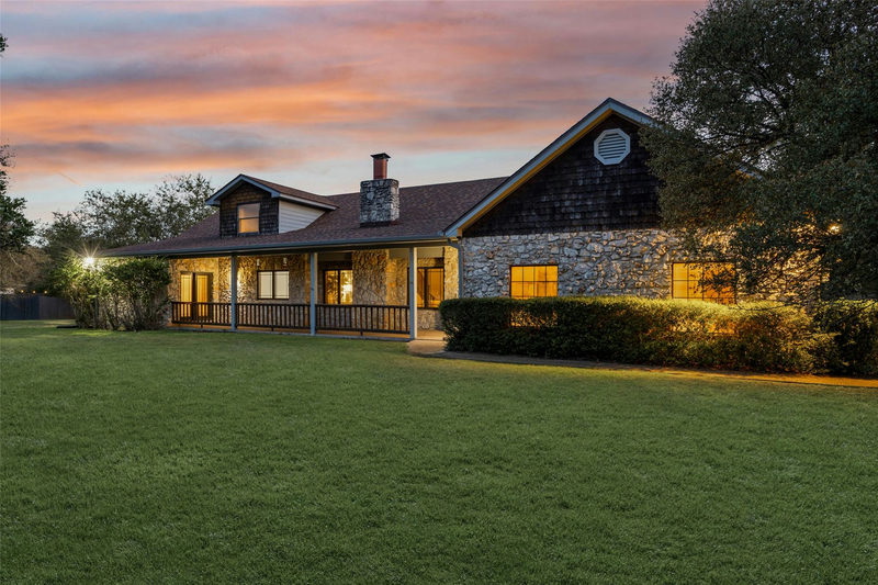 3501 Black Mesa Holw — exterior