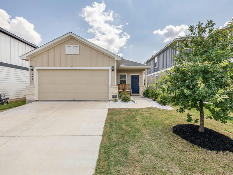 428 Stone Water Ln — exterior