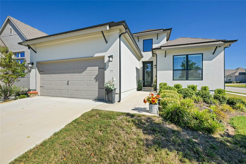 100 Arborosa Pass — exterior