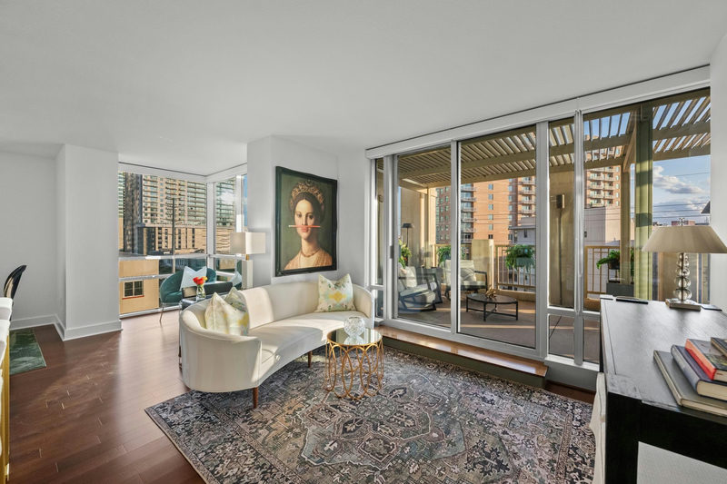 300 Bowie St #603 — exterior