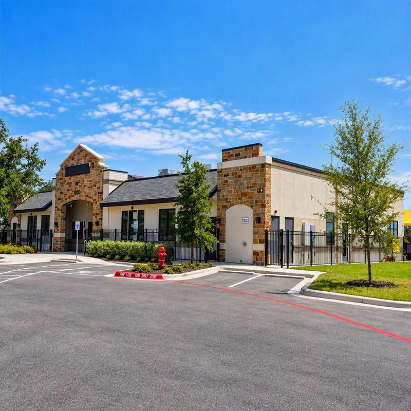 1602 Medical Pkwy — exterior