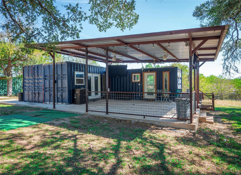 8201 Longview Rd — exterior