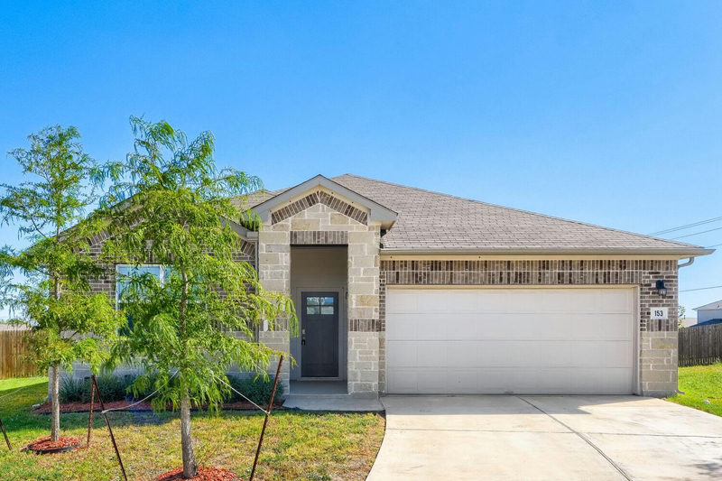 153 Elbow Bush Cv — exterior