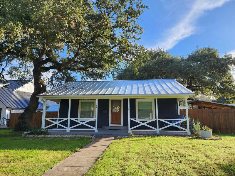 506 S Church St — exterior
