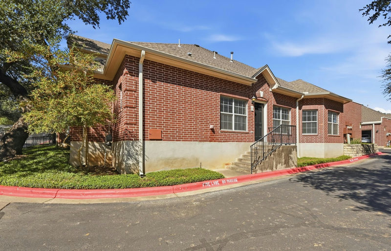 5515 Davis Ln #11 — exterior