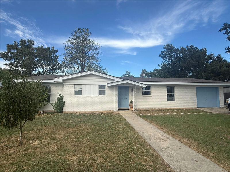665 W Cedar St — exterior