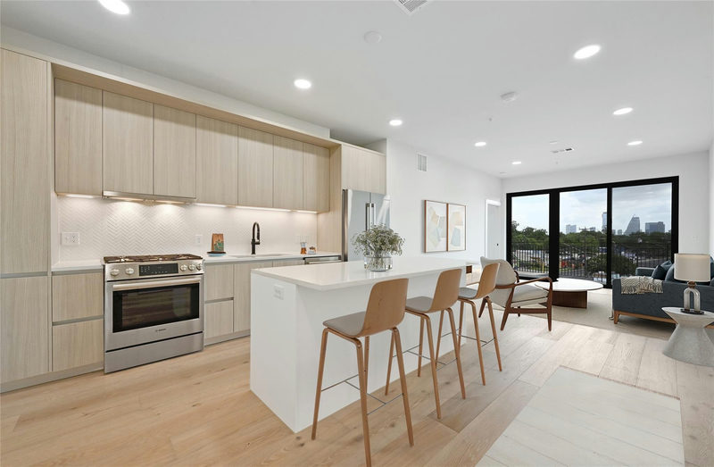 2209 S 1st St #309 — exterior