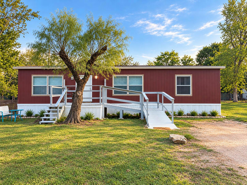 130 Jewel Ln