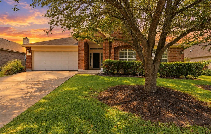 908 Dover Castle Ln — exterior