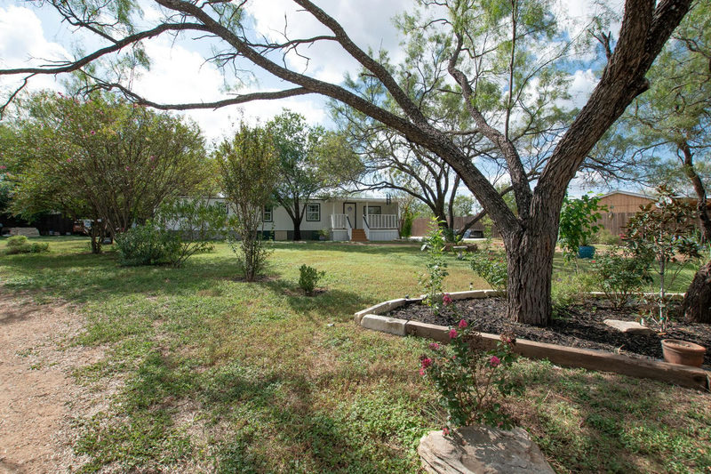105 Conroe Ct — exterior