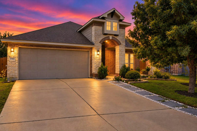 7705 Barbary Ct — exterior