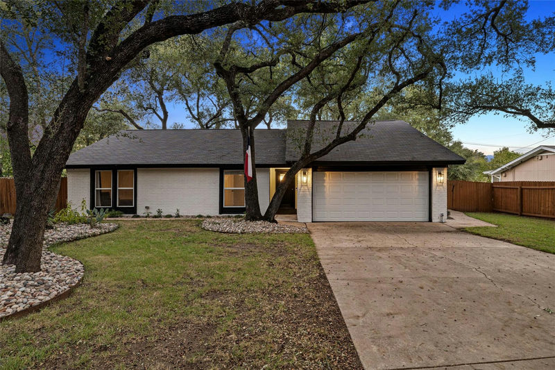 9308 Meadowheath Dr — exterior