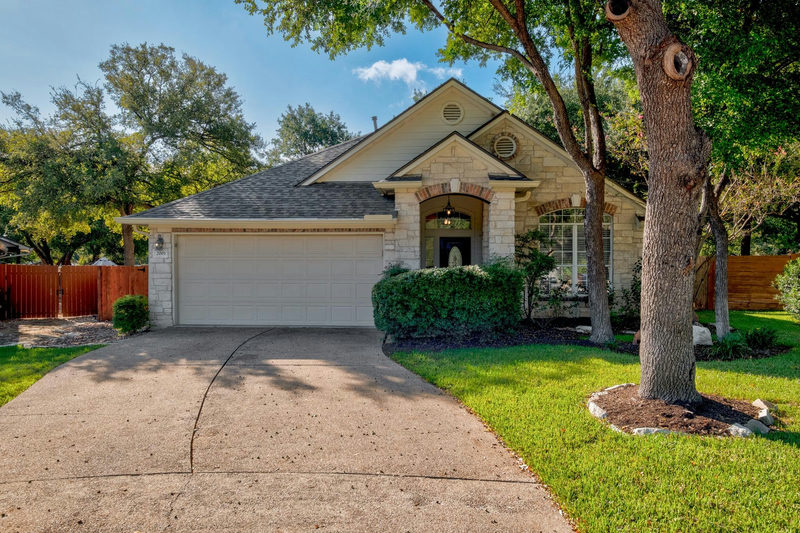 2001 Kimbrook Dr — exterior