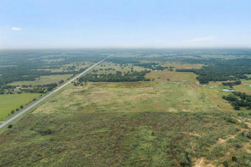 460 CR 313 — exterior