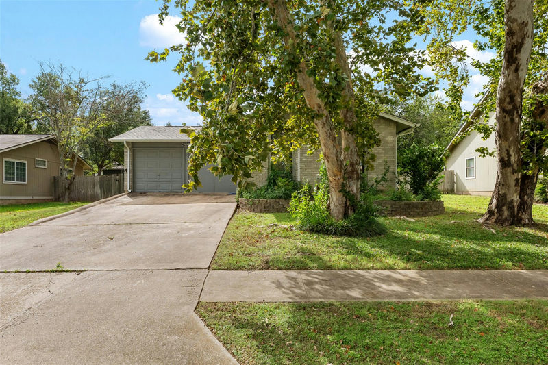 4009 Hillside Dr — exterior