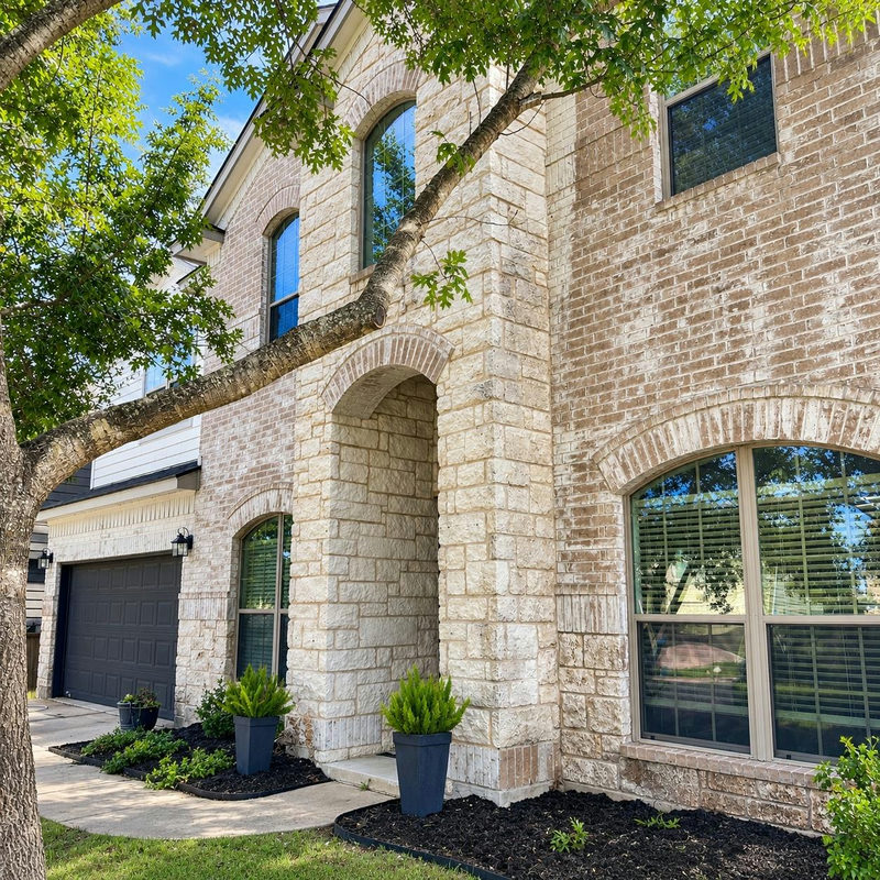 100 Milestone Rd — exterior