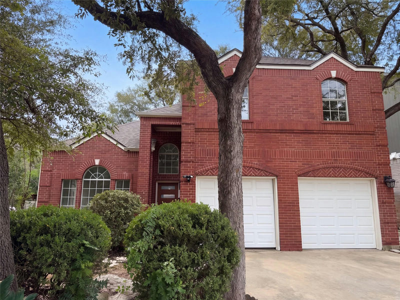 2225 Parkland Cv — exterior