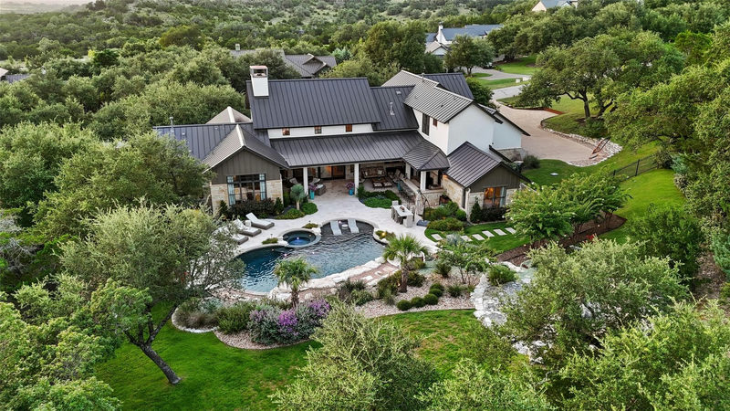 18416 Flagler Dr — exterior