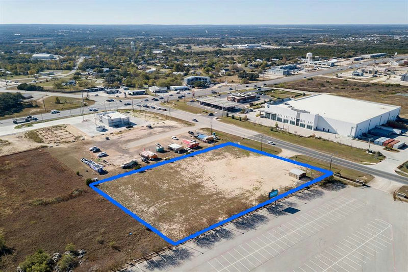 136 County Road 214 — exterior