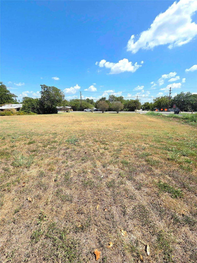 403 S Burleson St — exterior