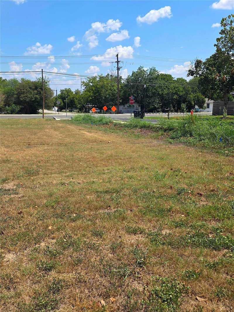 405 S Burleson St — exterior