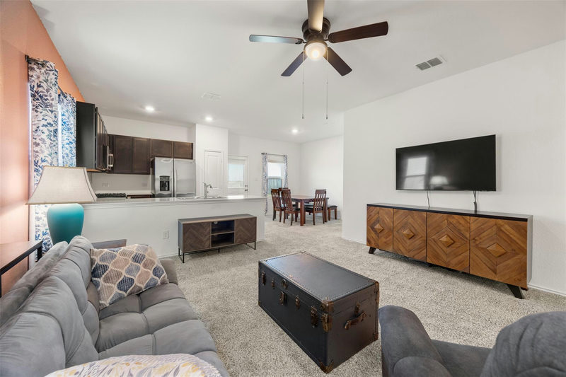 503 Halfmoon Dr — exterior