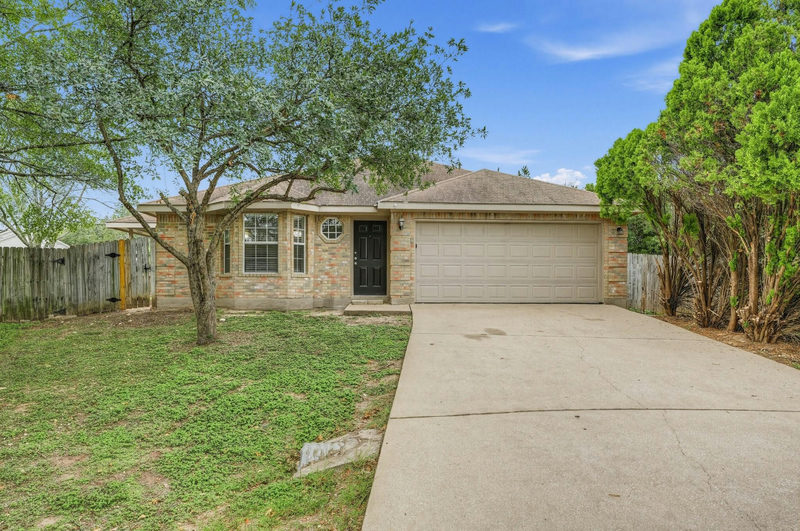 101 Princess Jennifer Dr — exterior