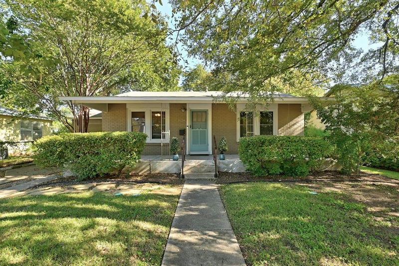 1216 Alegria Rd — exterior