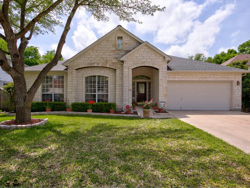 301 Ambrose Dr — exterior