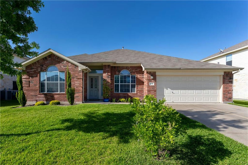 1036 Pendragon Castle Dr — exterior