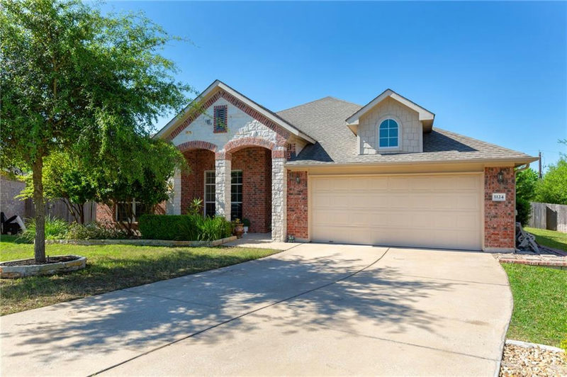 1124 Dyer Creek Pl — exterior