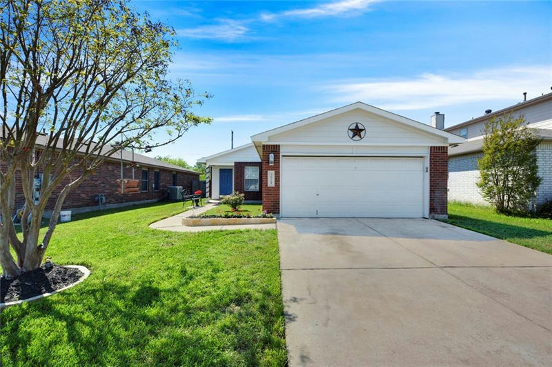 3924 Haleys Way — exterior