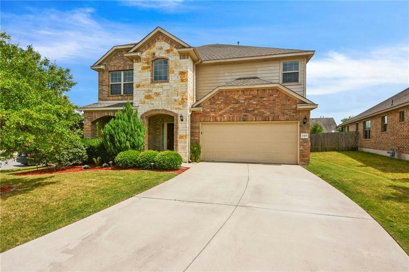2425 Lynx Ct — exterior